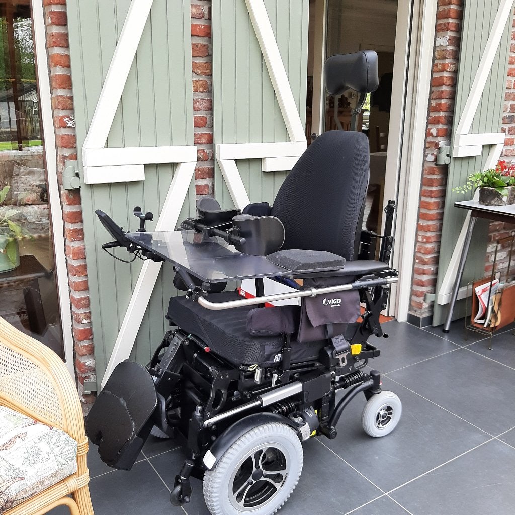 elektrische rolstoel TA IQ RWD (Meyra) met stafunctie, Ophalen, Zo goed als nieuw, Elektrische rolstoel