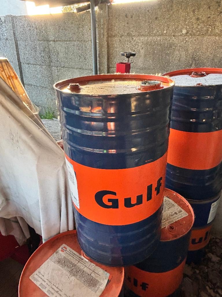 Olievaten 60L WRC/wolf €15 en Gulf €25, Ophalen, Nieuw, Vuurton