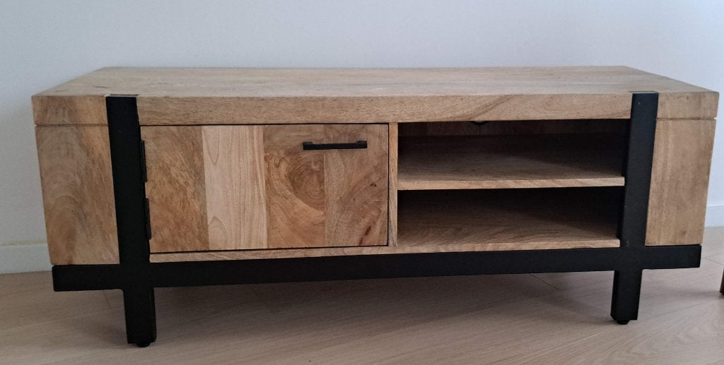 TV meubel - massief mangohout, 100 tot 150 cm, Zo goed als nieuw, Minder dan 100 cm, 25 tot 50 cm