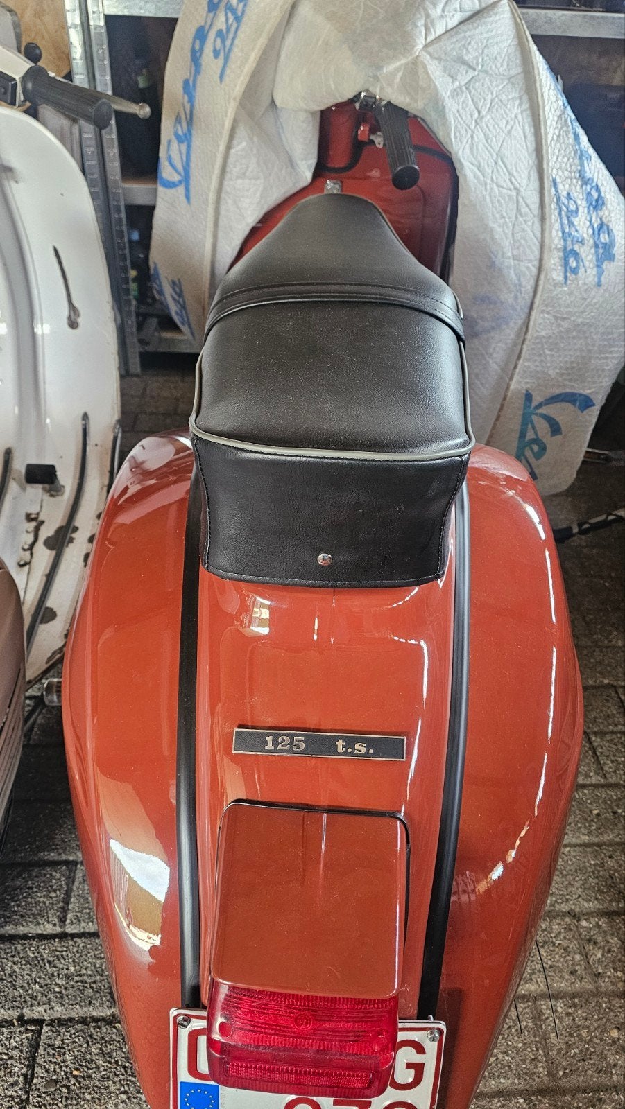Selle Vespa., Vélos & Vélomoteurs, Enlèvement ou Envoi