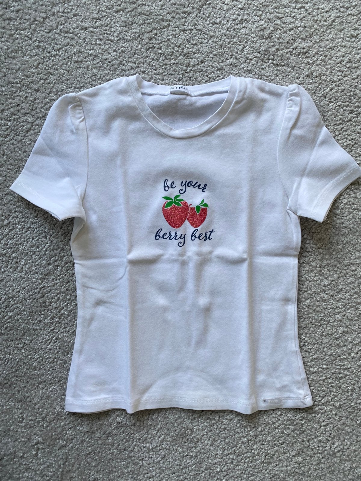 Witte T-shirt met opdruk aardbeien Gymp maat 104, Ophalen of Verzenden, Zo goed als nieuw, Meisje, Shirt of Longsleeve
