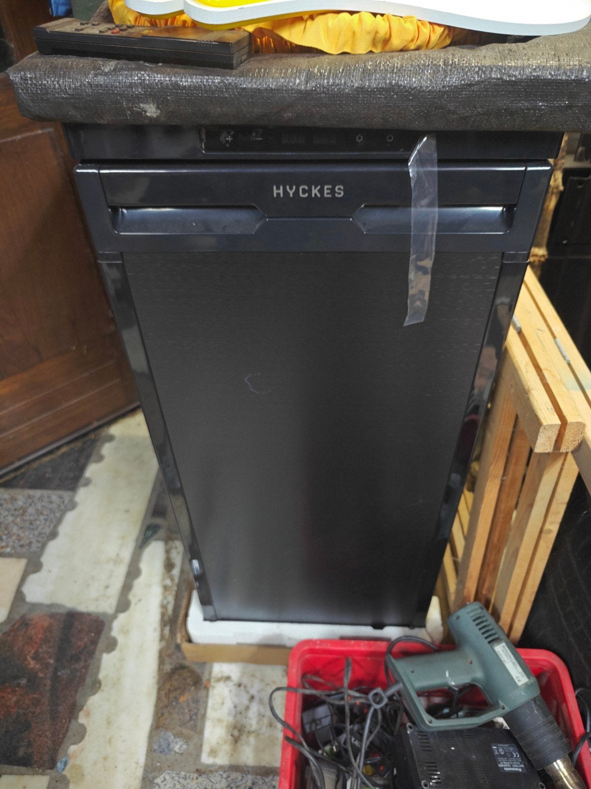 Hyckes 90l frigo, Enlèvement