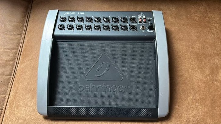 Behringer Xair18, TV, Hi-fi & Vidéo, Appareils professionnels, Enlèvement, Utilisé