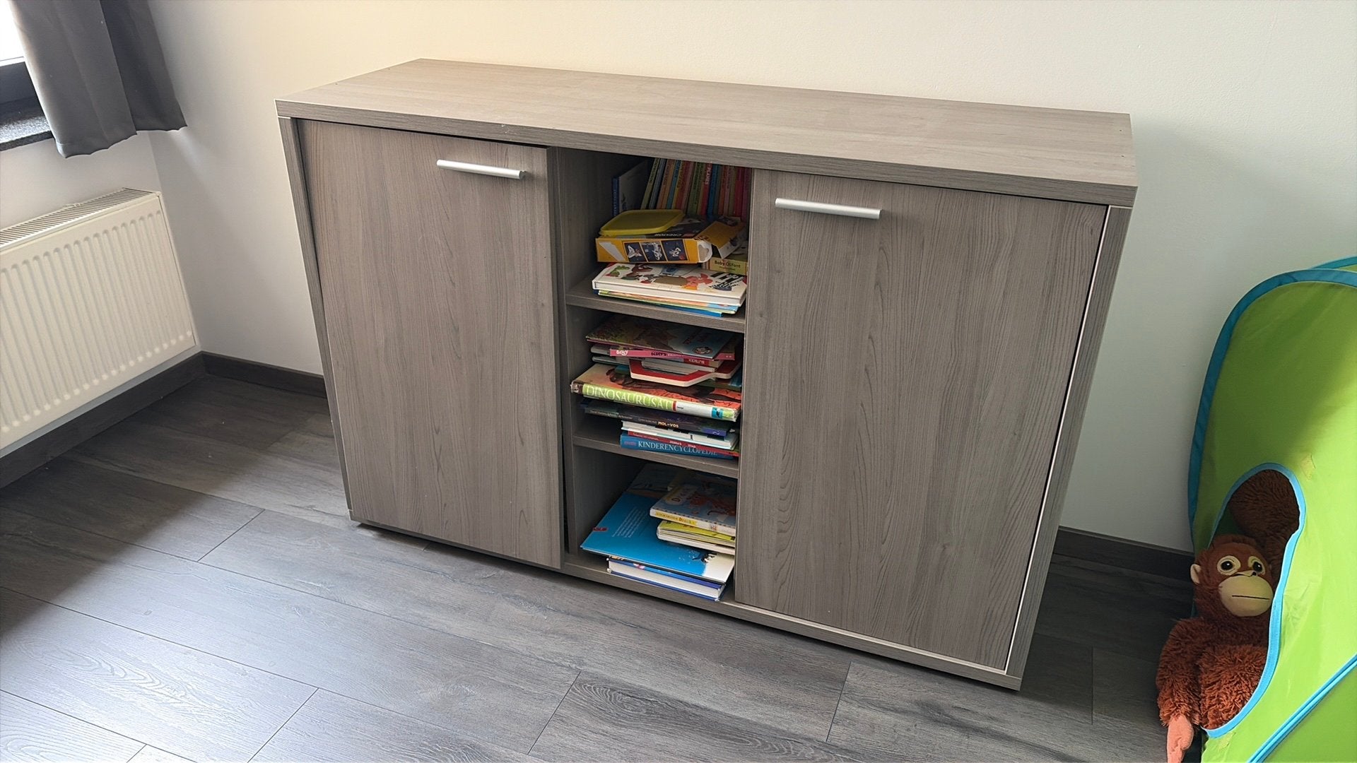 Baby verzorgingstafel + bedje met matras, Enlèvement, Utilisé