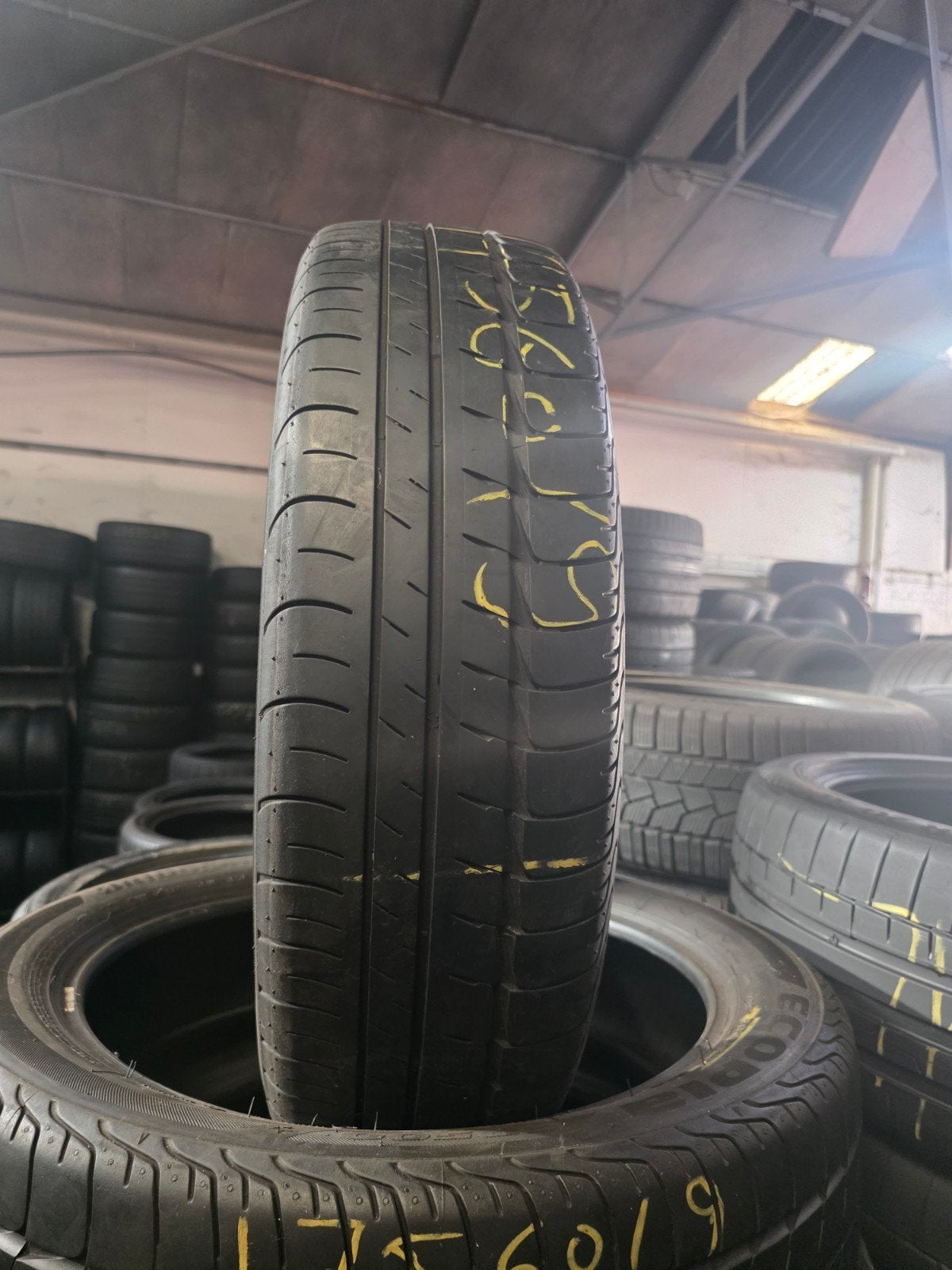 175 60 19 Bridgestone avec montage et équilibrage, Enlèvement