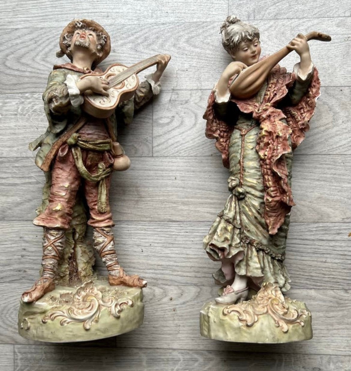 Statues Royal Dux, Enlèvement ou Envoi