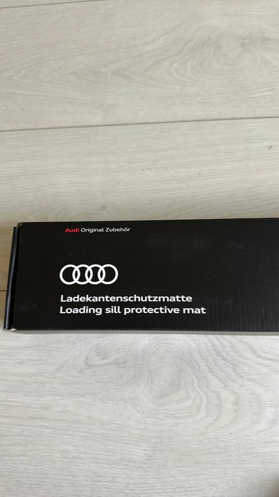Audi - Loading sill protective mat, Auto diversen, Auto-accessoires, Ophalen of Verzenden, Nieuw
