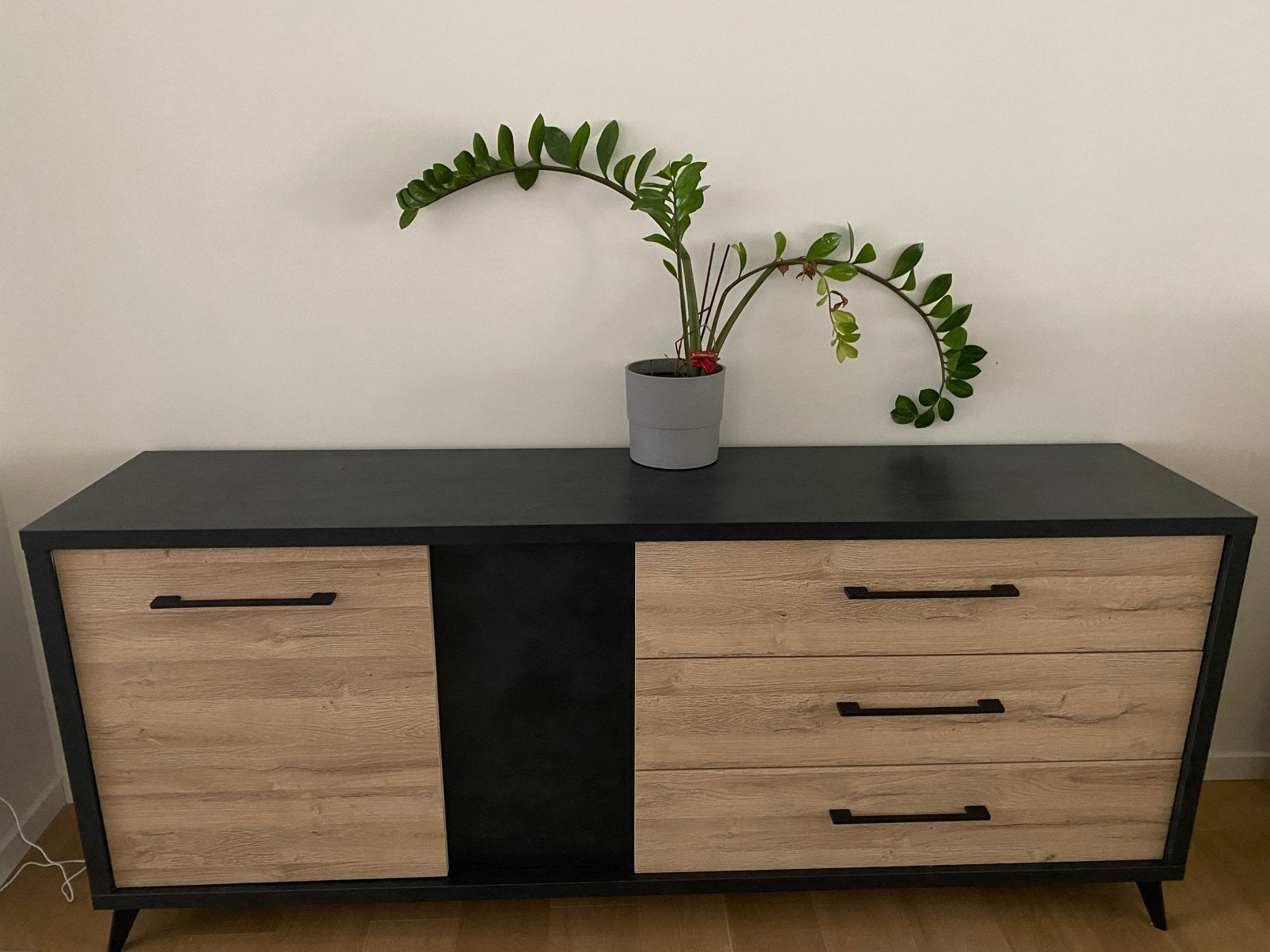 Buffet - noir/bois (Krea), Maison & Meubles, Armoires | Dressoirs, Comme neuf, 200 cm ou plus, 25 à 50 cm, Avec tiroir(s), Avec porte(s)