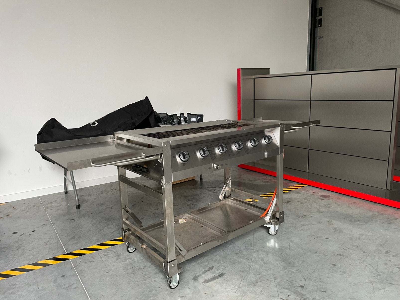 Professionele inox gas BBQ – 6 branders - 25,2 kW - metro, Ophalen, Zo goed als nieuw