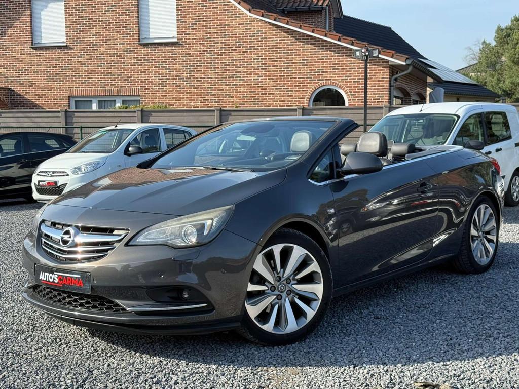 Opel Cascada Automaat Benzine 170 Pk Achteruitrij Camera Air, Auto's, Zwart, 4 cilinders, Cabriolet, Leder