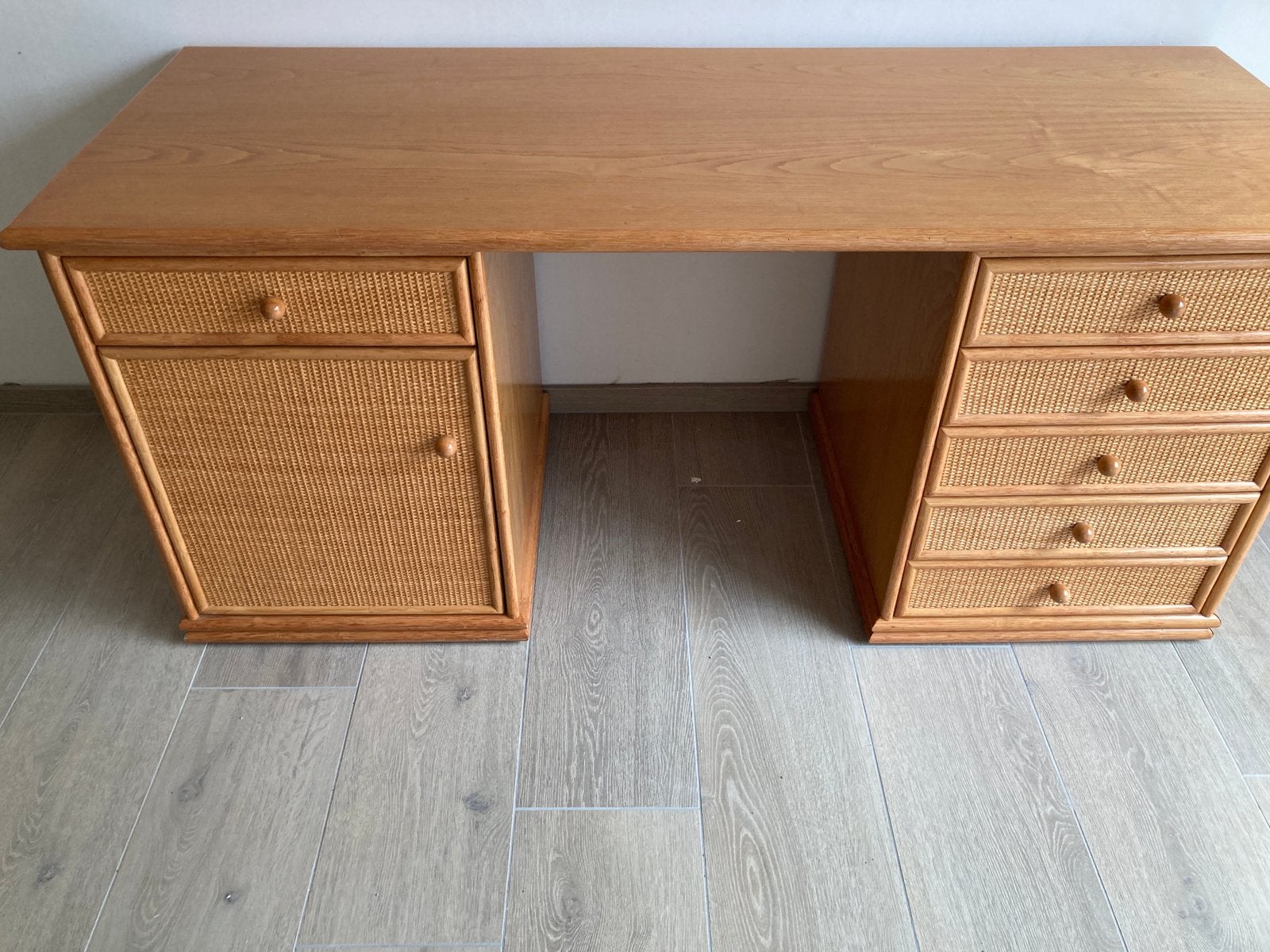Rotan bureau, Ophalen, Zo goed als nieuw