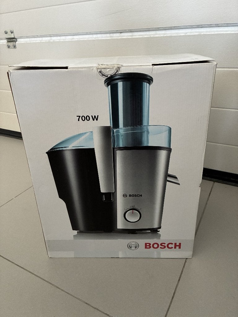 Bosch sapcentrifuge 700W – zo goed als nieuw, Electroménager, Extracteurs de jus, Enlèvement, Comme neuf, Électrique, Presse-agrumes