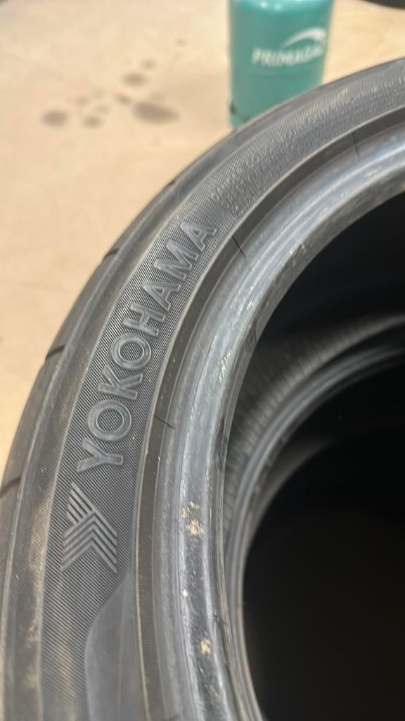 Banden Yokohama 215/45/17, Auto-onderdelen, Banden en Velgen, Ophalen, Band(en)