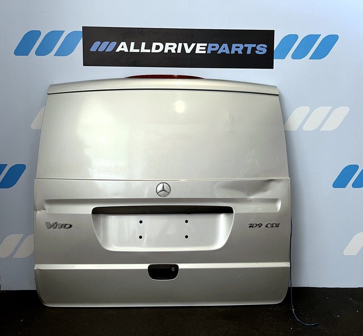 Hayon Mercedes Vito W639 sans vitre gris argenté 9744 A63974