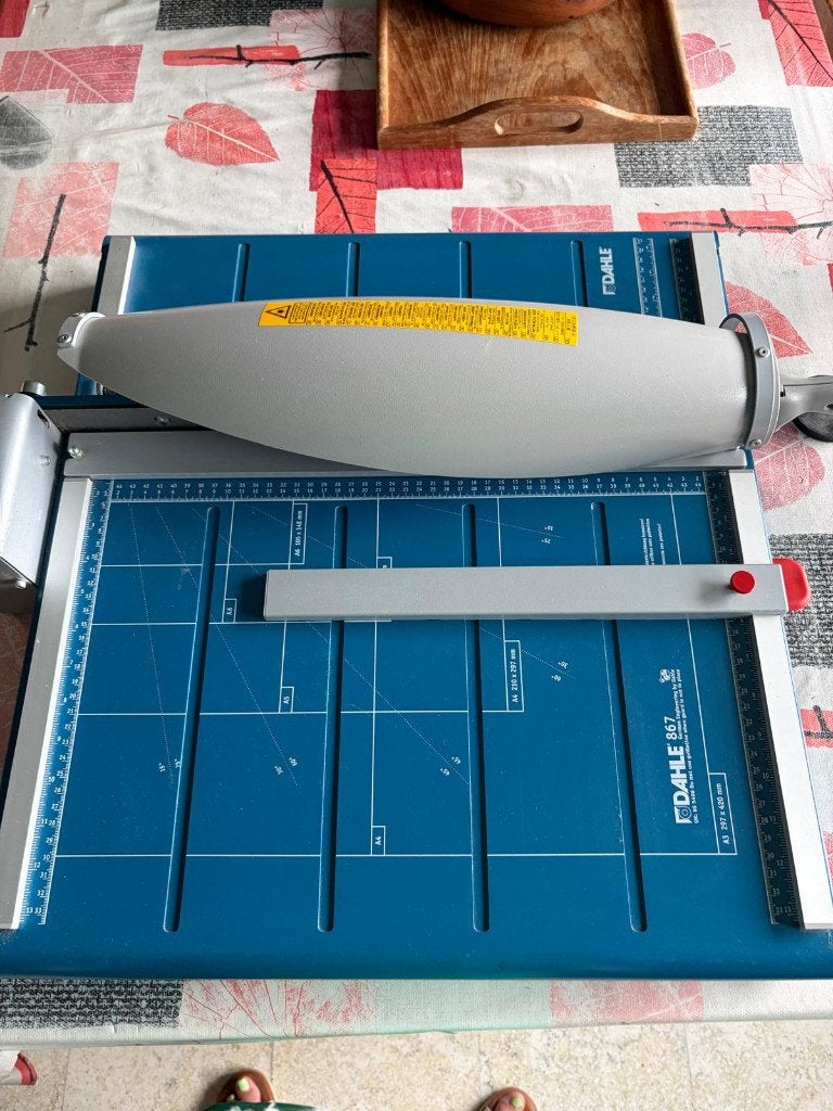 Trancheuse Dahle 867 - 300 euros, Divers, Accessoires de bureau, Comme neuf, Enlèvement ou Envoi
