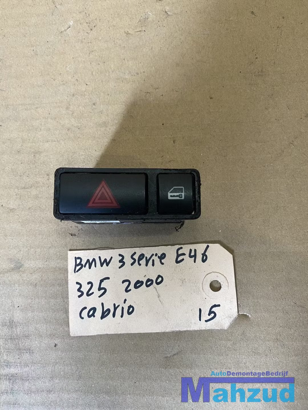 BMW 3 SERIE E46 Alarm licht / deur vergrendeling schakelaar, Petuelring 130
80788  Munich, DE, Info@bmw.de, Utilisé, BMW