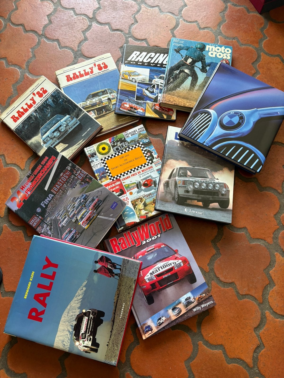 Gratis auto's, Boeken, Motoren, Ophalen, Zo goed als nieuw