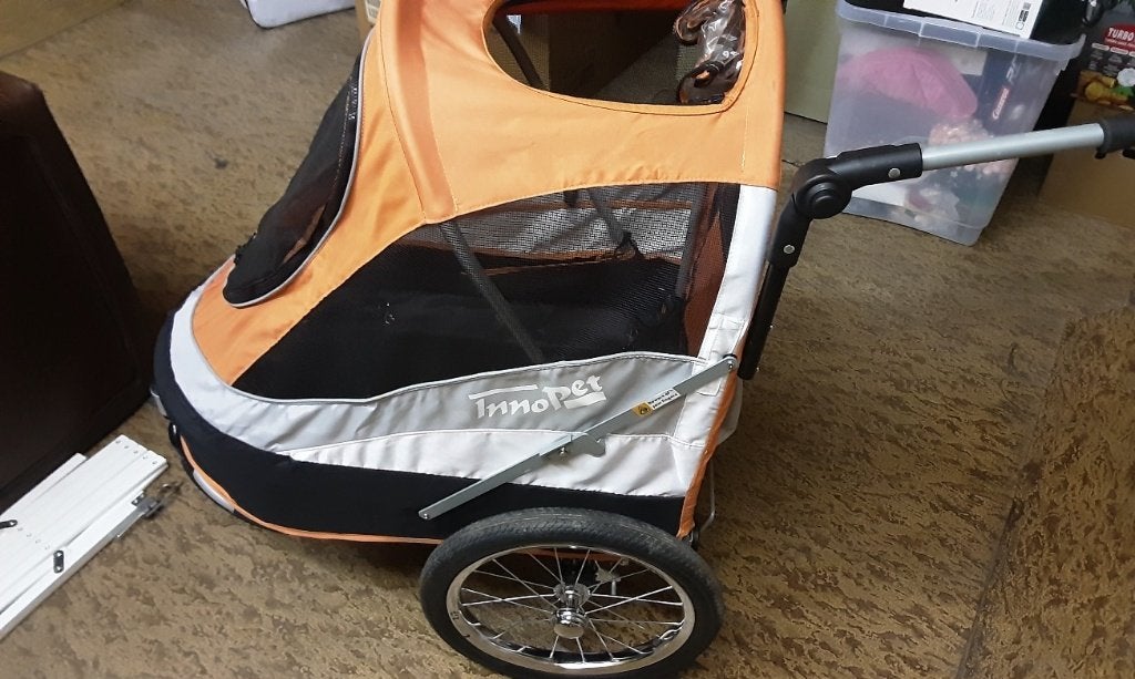 Innopet hondebuggy, Dieren en Toebehoren, Innopet, Ophalen, Zo goed als nieuw, Hondenfietskar