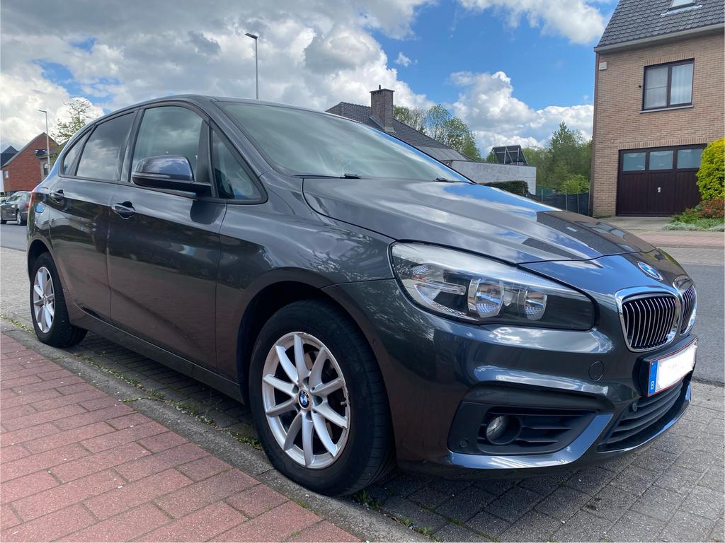 BMW 218d Active Tourer Automaat, Auto's, BMW, Automaat, 5 deurs, Particulier, Dealer onderhouden