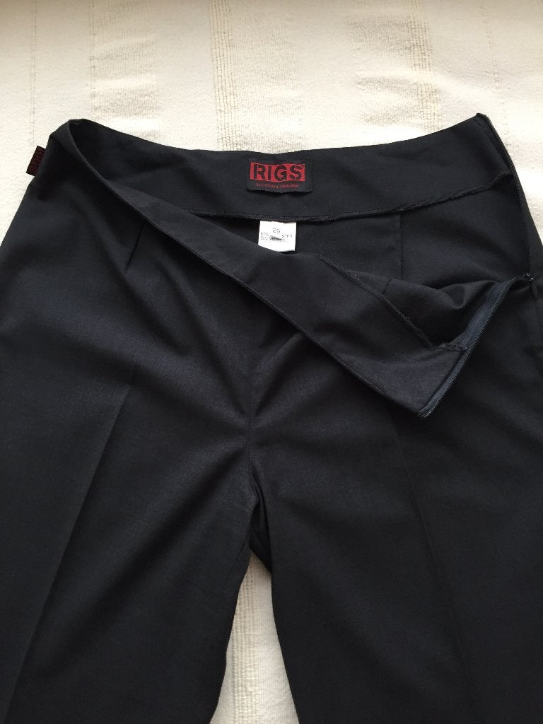 Donkergrijze elegante pantalon, merk RIGS, Kleding | Dames, Ophalen of Verzenden, Zo goed als nieuw, Grijs, Lang