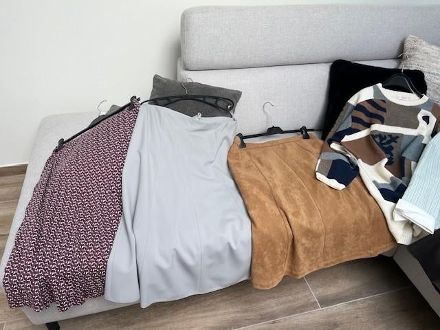 kledij  in lot 43 st ALS NIEUW, Kleding | Dames, Ophalen of Verzenden, Zo goed als nieuw