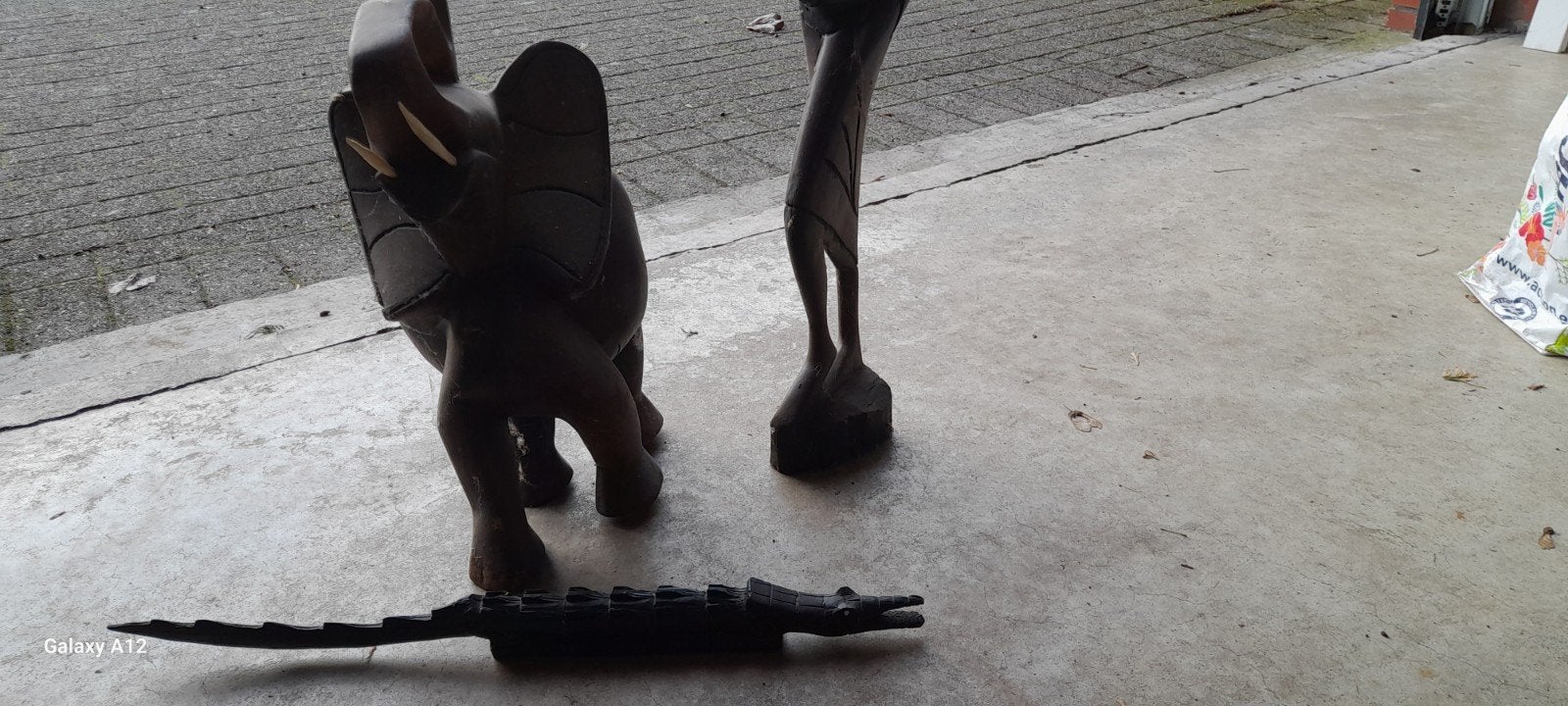 houten beelden kunst, Enlèvement