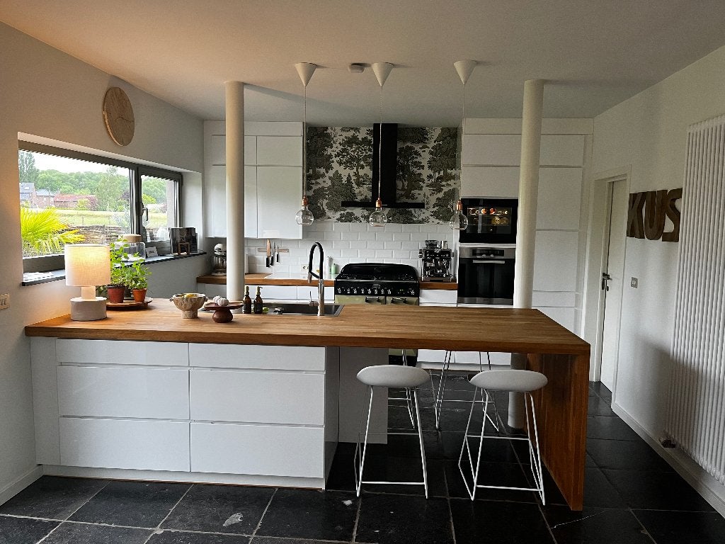 Hoogglans witte keuken met eiken blad in perfecte staat, Ophalen, Wit, Overige typen, Zo goed als nieuw