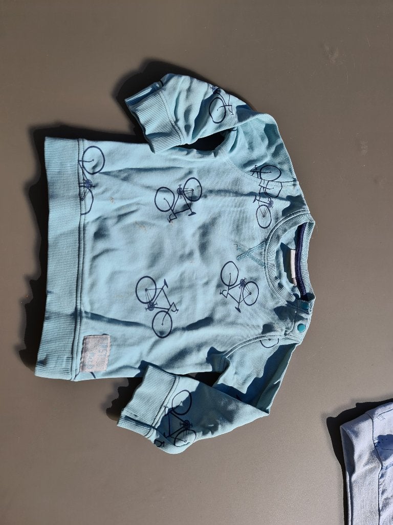 licht blauwe pull, trui met fietsen, Bel Bo, 92, Ophalen, Zo goed als nieuw