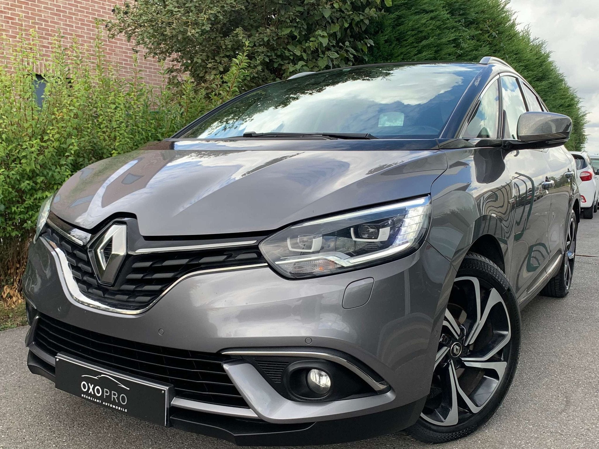 Renault Grand Scénic 1.6 dCi Bose Edition 160CV / 7 PLACES, Autos, Renault, Cuir, Argent ou Gris, Achat, Euro 6