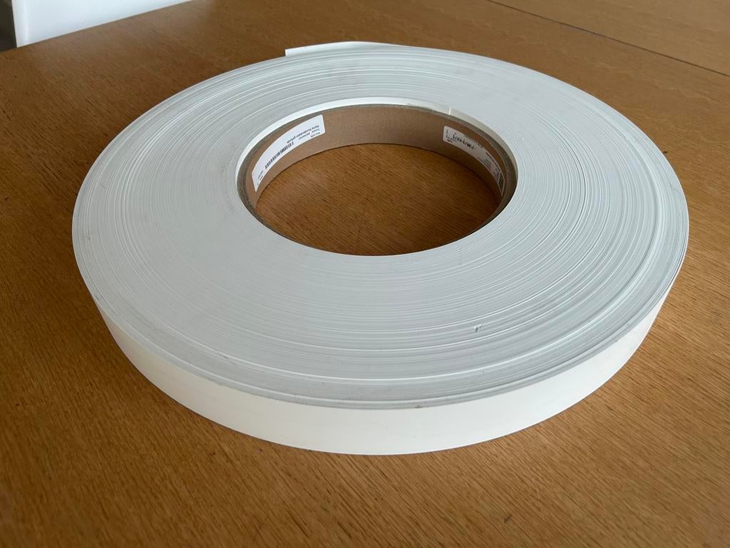 Witte kantenboord 149 meter 43 mm, Doe-het-zelf en Bouw, Ophalen, Zo goed als nieuw