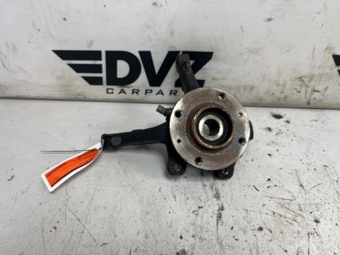 Fusee links-voor van een Opel Corsa, Gebruikt, -, -, Opel