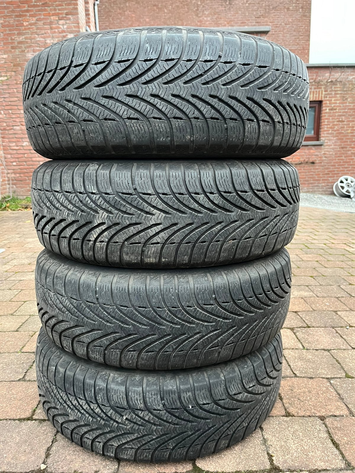 4 pneus Hiver 195/65 R15, 15 pouces, Pneus hiver, Pneu(s), Enlèvement