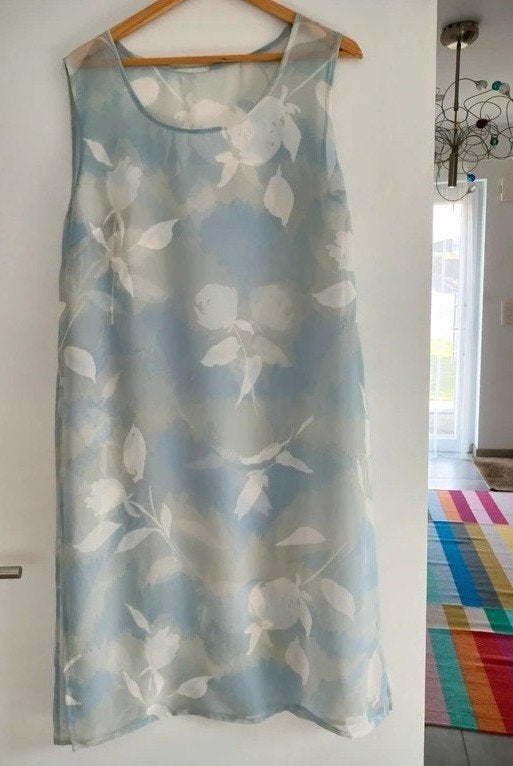 Voile kleedje doorzichtig met splitjes, Medium, Vêtements | Femmes, Robes, Comme neuf, Taille 38/40 (M), Bleu, Sous le genou, Enlèvement ou Envoi
