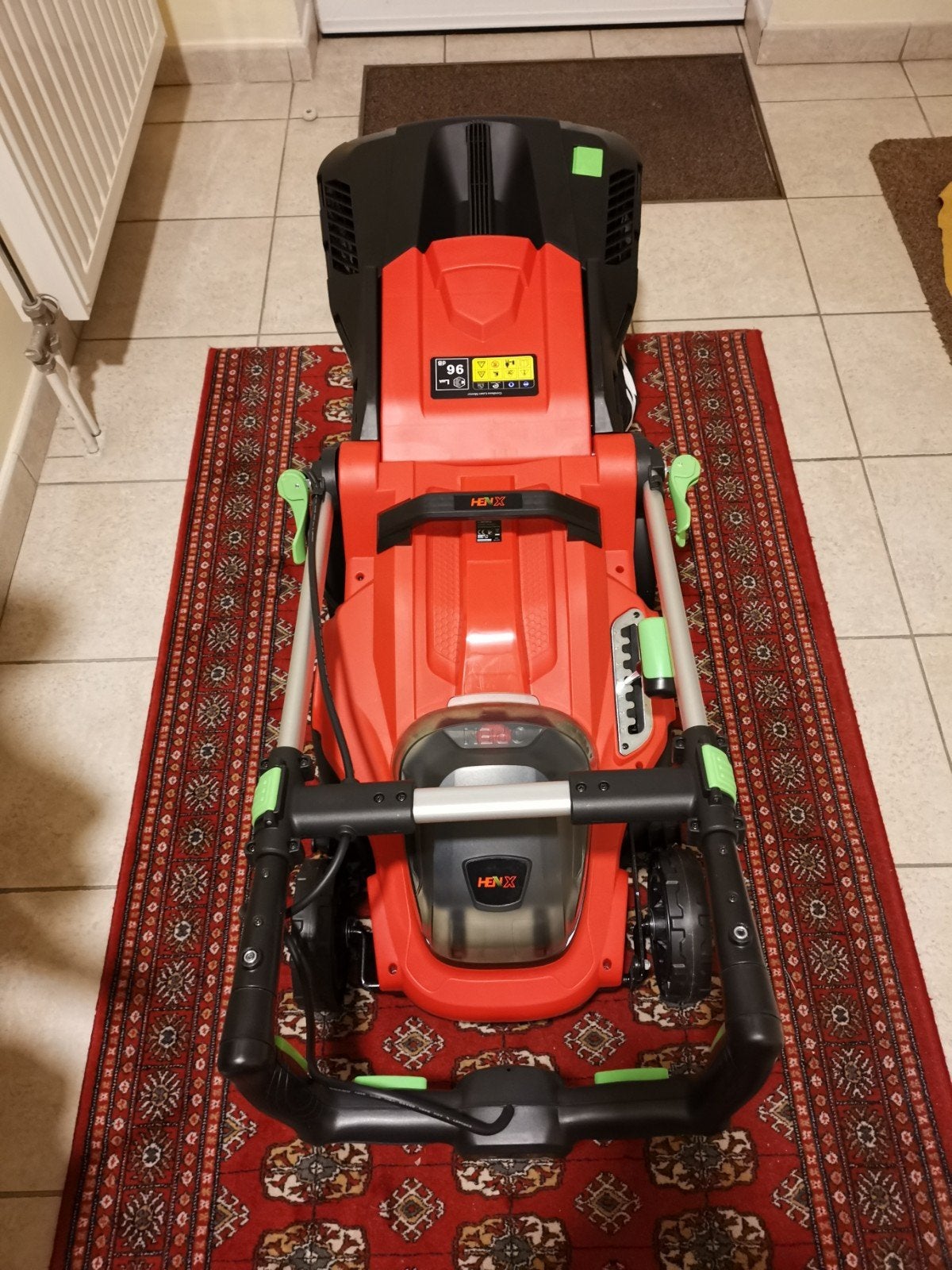 Grasmaaier op batterijen, 40 V, 5 AH, 40 cm, 45 L. NIEUW, Tuin en Terras, Grasmaaiers, Opvangbak, Ophalen
