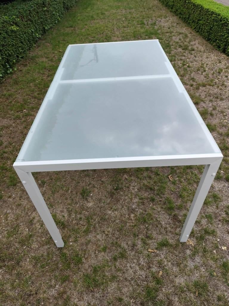 Tafel wit 150 cm met glazen blad, nieuw, Tuin en Terras, Ophalen, Nieuw, Rechthoekig, Metaal
