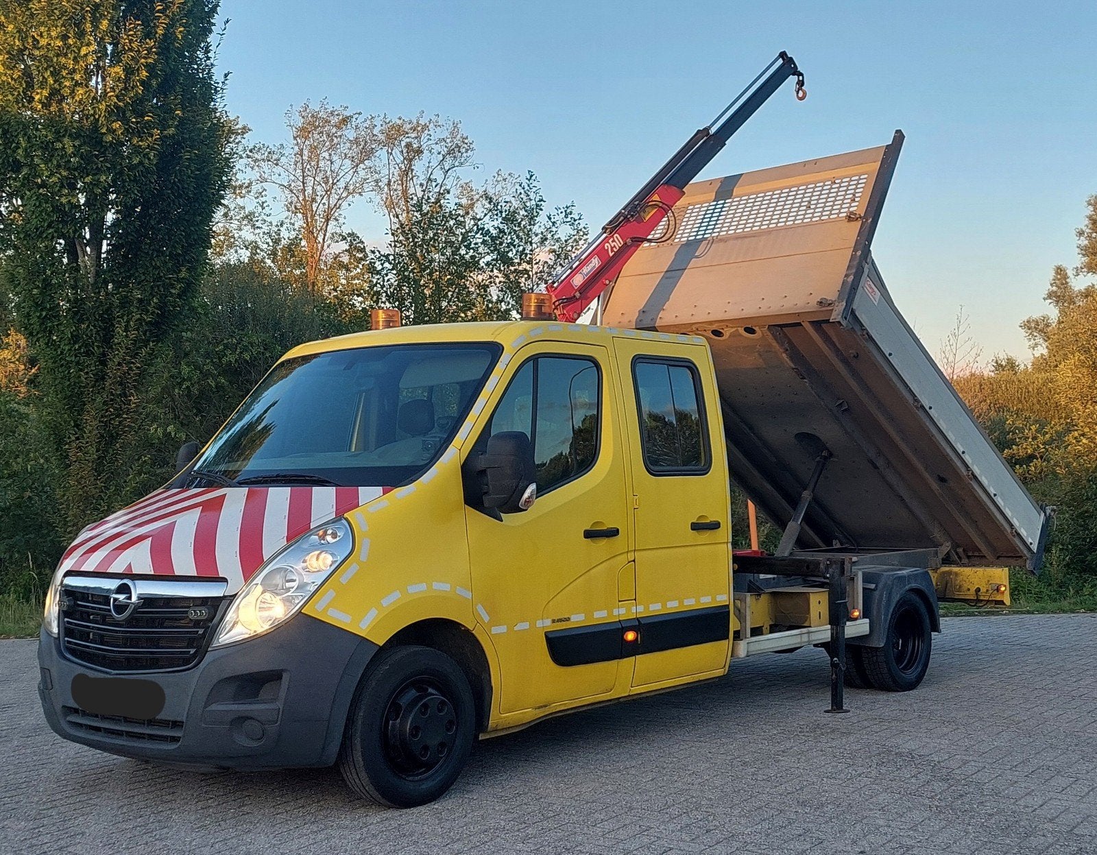 Opel movano 2.3CDTi /Dubbel Cabine/Kipper/Kraan/Airco/4.5TON, Auto's, Particulier, Te koop, Elektrische ramen, Euro 5