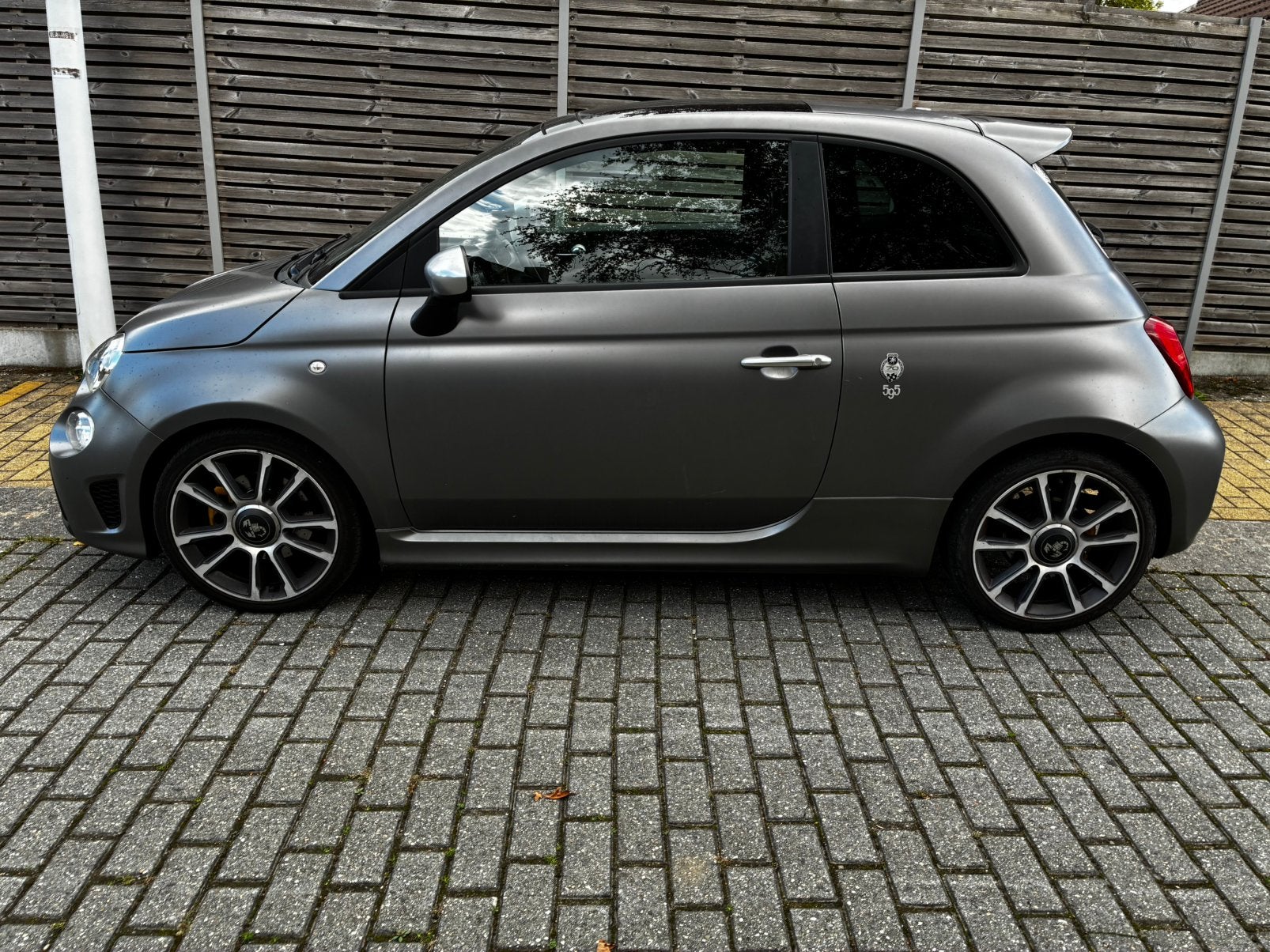 Abarth Tourismo 595, 70th Anniv. oplage bep. van 1949 stuks, Autos, Cuir, Achat, Euro 6, Boîte manuelle