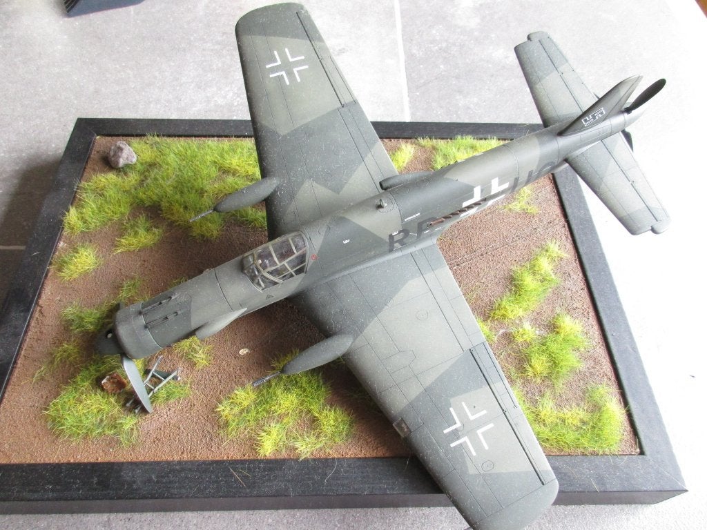 3 modelvliegtuigen op 1/32, Ophalen