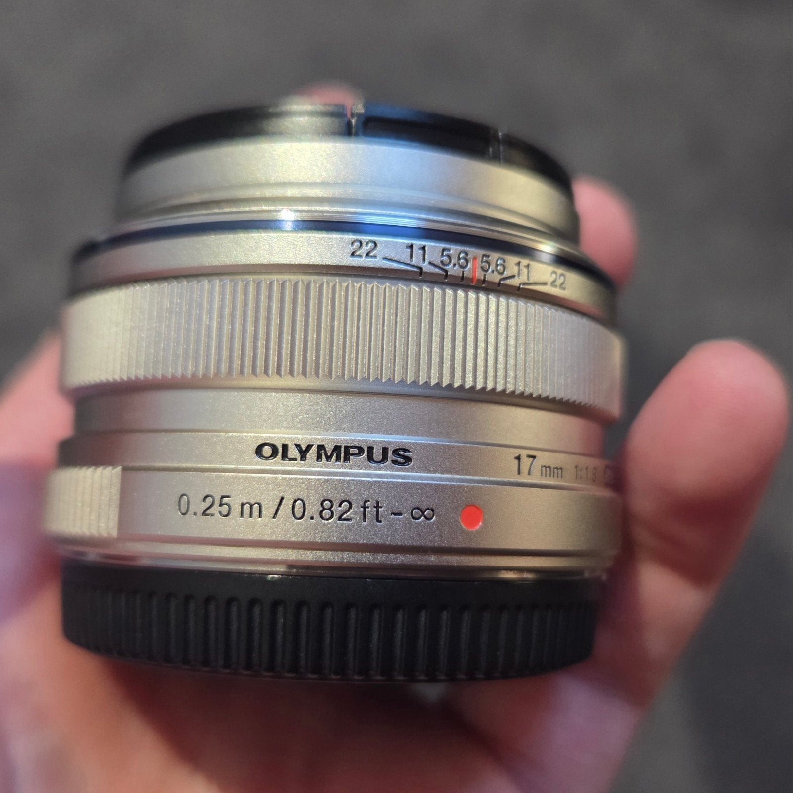 Olympus M.Zuiko Digital 17mm f/1.8 Premium, Olympus, Comme neuf, 17 mm, Lentille standard