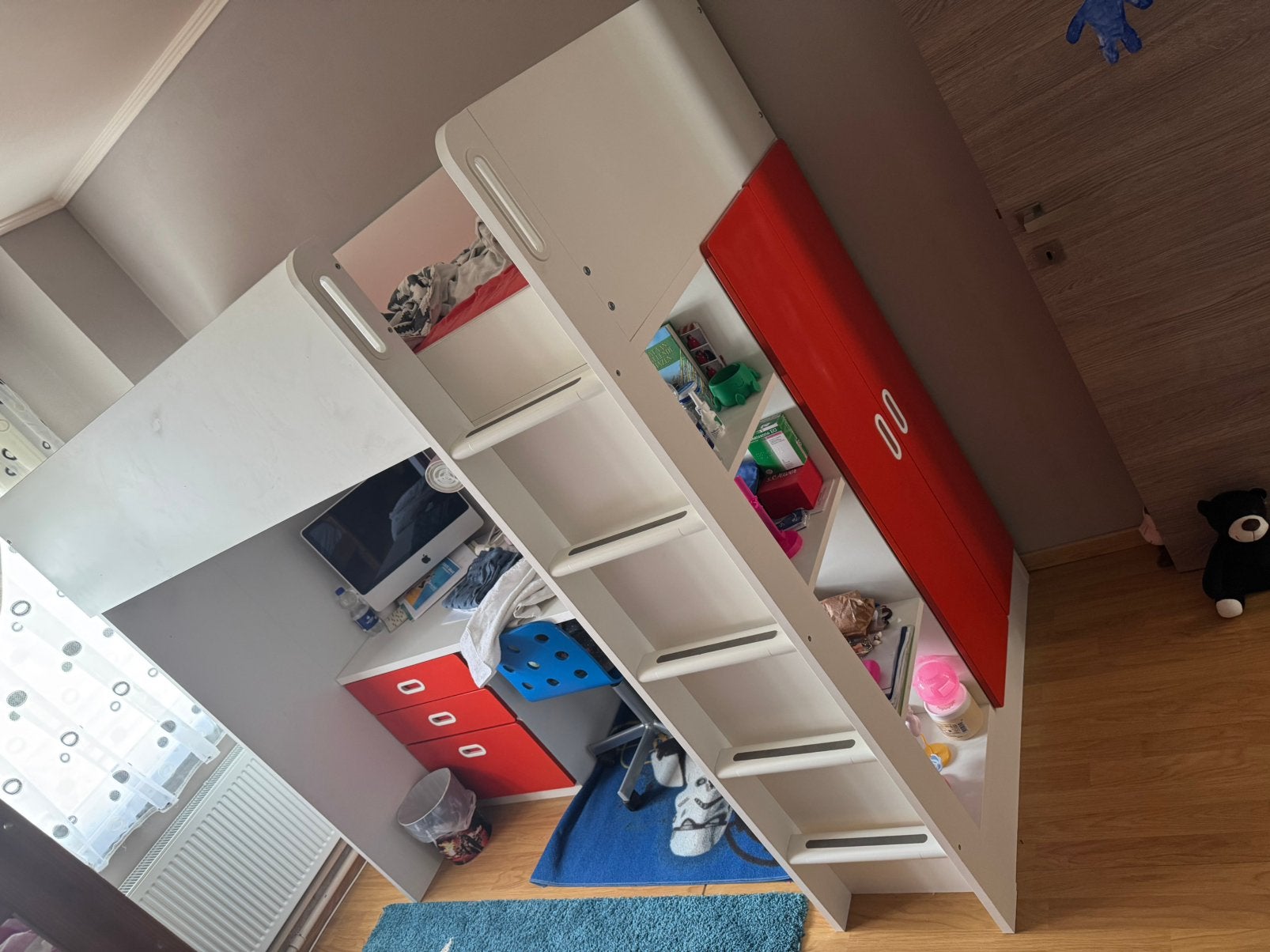 IKEA SMÅSTAD hoogslaper klerenkast+matras+bureau+bureaustoel, Kinderen en Baby's, Ophalen, Zo goed als nieuw, Hoogslaper
