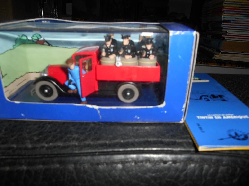 Voiture Tintin 41 avec certificat, Enlèvement ou Envoi, Tintin