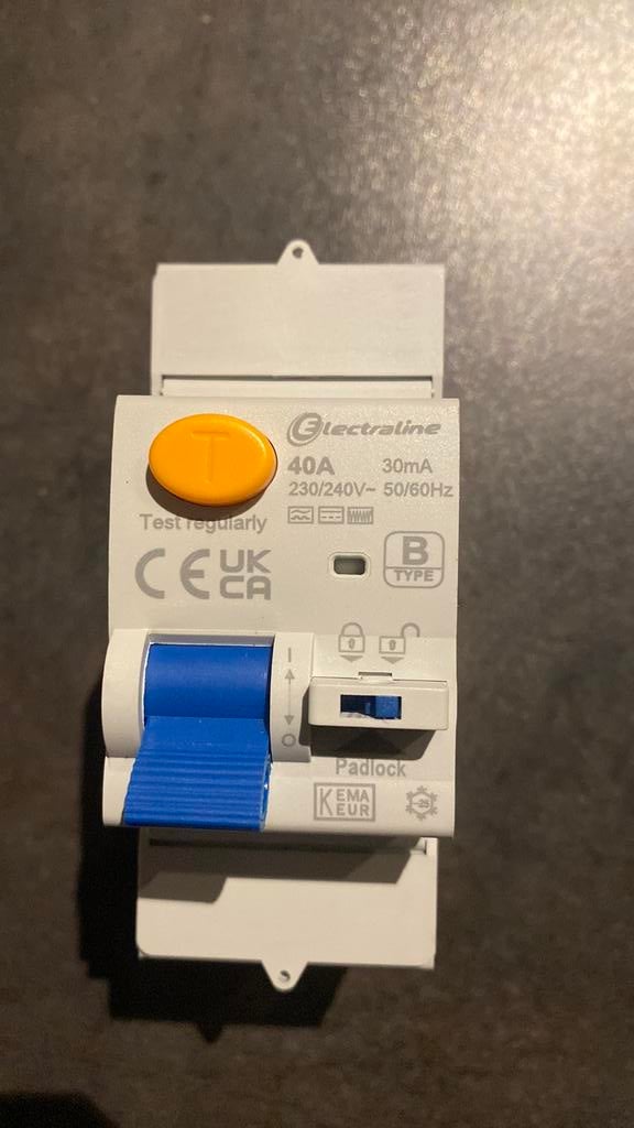 Differentieel 30 mp TYPE B.Electraline 87017. Panelen., Doe-het-zelf en Bouw, Elektriciteit en Kabels, Nieuw, Ophalen of Verzenden