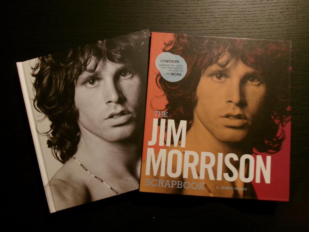 The Jim Morrison Scrapbook by James Henke, Enlèvement ou Envoi