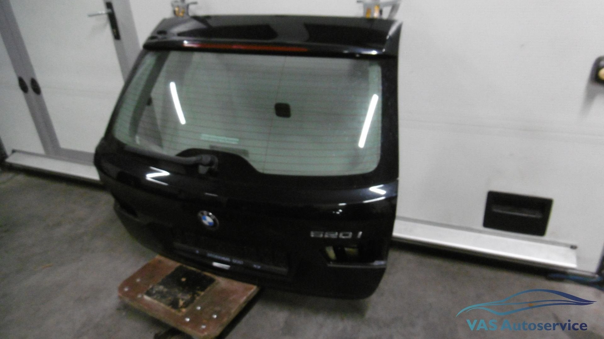 Achterklep  met  apart te openen ruit BMW 5-serie F11   2009, Arrière, -, Origine de la pièce connue, Haillon arrière