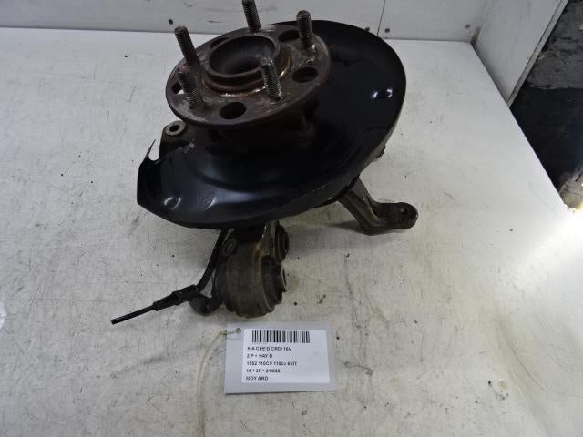 MOYEU DE ROUE ARRIÈRE DROIT Kia Pro cee'd (JDB3), Kia, Mevr. I. Hauben, Utilisé, Rue de l'Espoir 34 34
4030  GRIVEGNÉE, BE