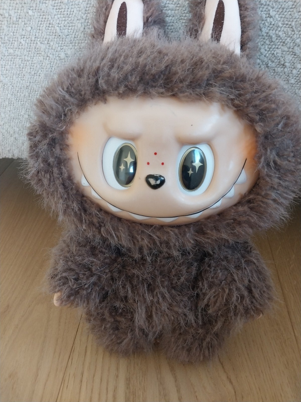 LABUBU À VENDRE, Enfants & Bébés, Enlèvement ou Envoi, Comme neuf, Brun, Moyen (20 à 80 cm)