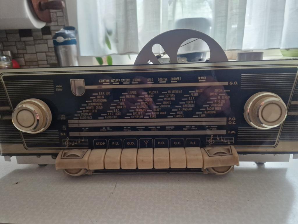 Vintage radio voor opmaak of onderdelen, Antiek en Kunst, Ophalen