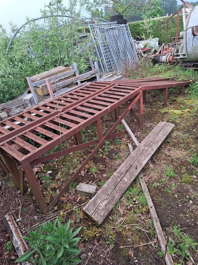 Oprijbrug te koop, Ophalen