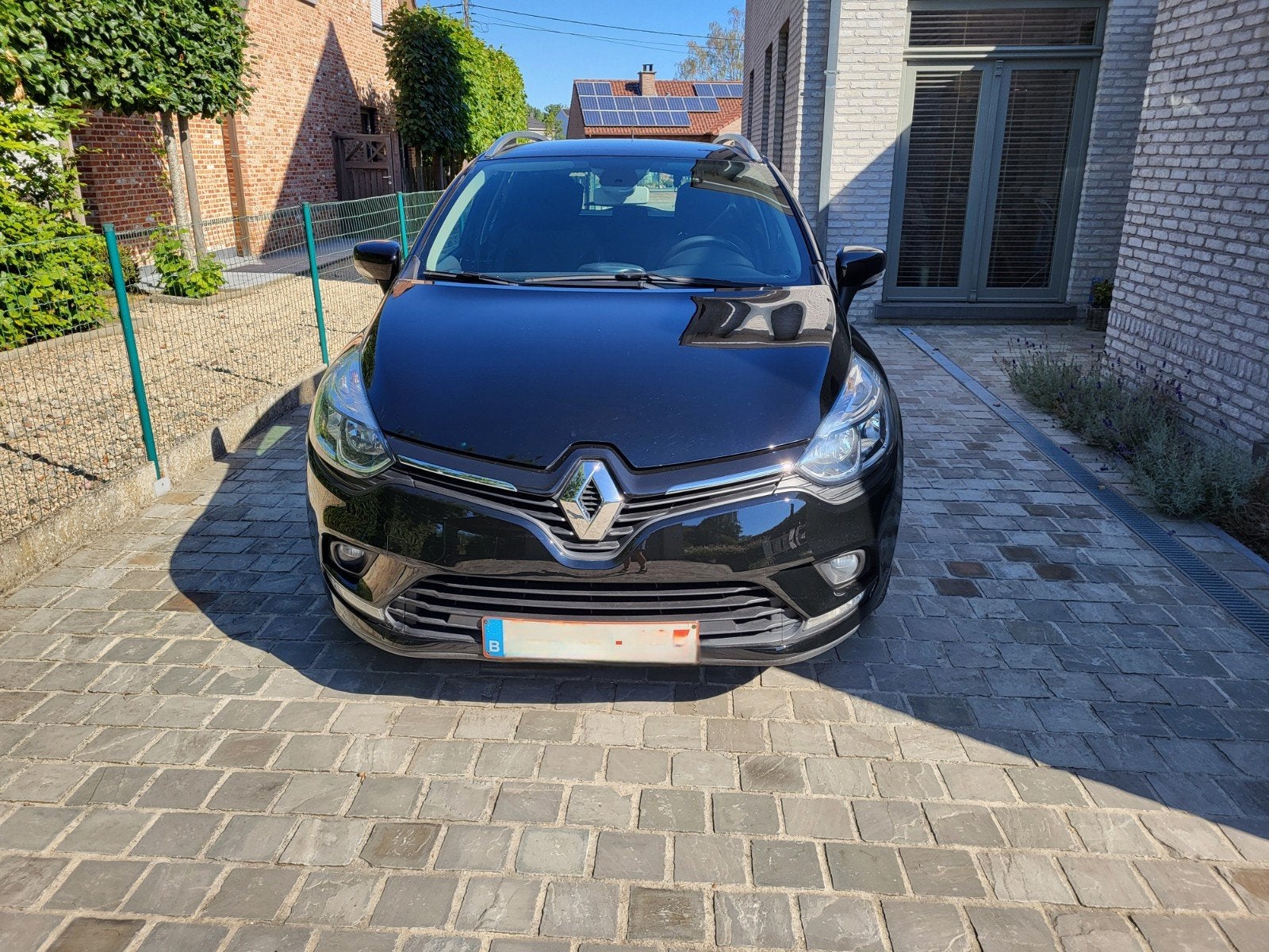 Renault Clio Grandtour noire 10 995 euros, Autos, Achat, Euro 6, Boîte manuelle, Noir