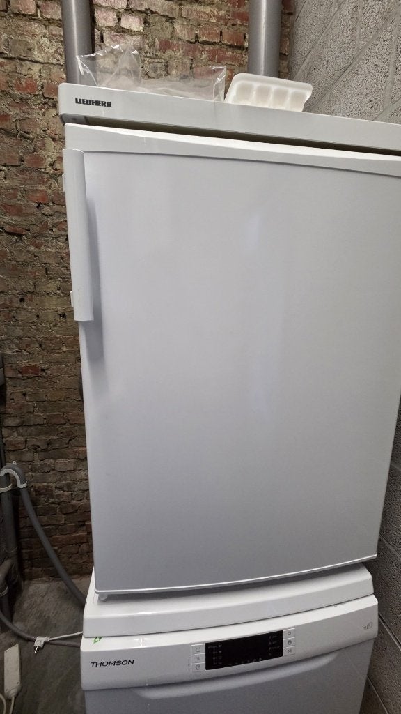 Liebherr tafelmodel koelkast – zo goed als nieuw!, 100 tot 150 liter, Zo goed als nieuw, 45 tot 60 cm, Met vriesvak